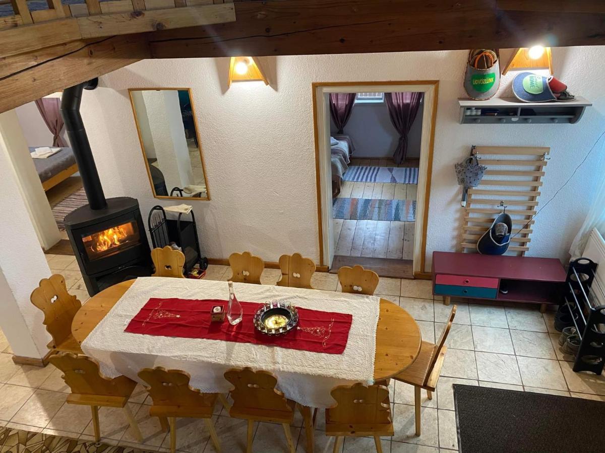 ホテル Casa Bucataria Fonix プライド エクステリア 写真