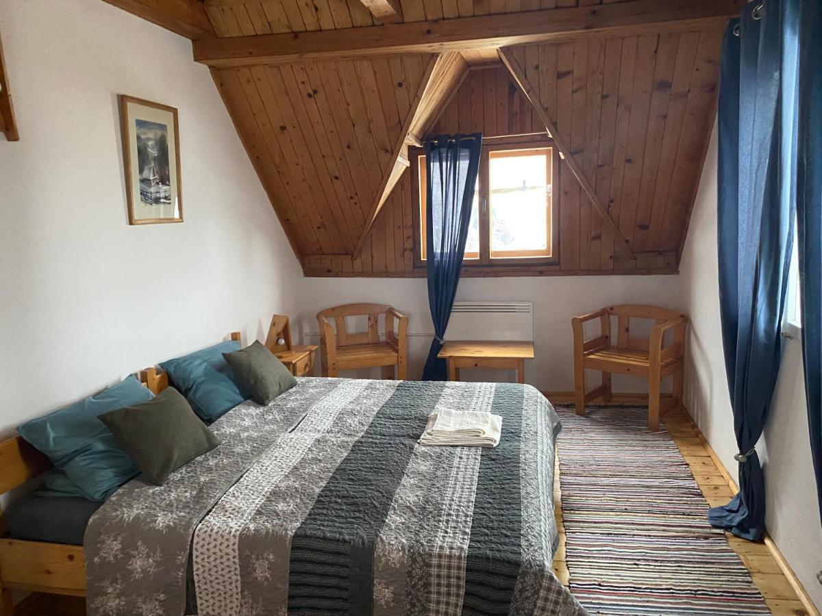 ホテル Casa Bucataria Fonix プライド エクステリア 写真