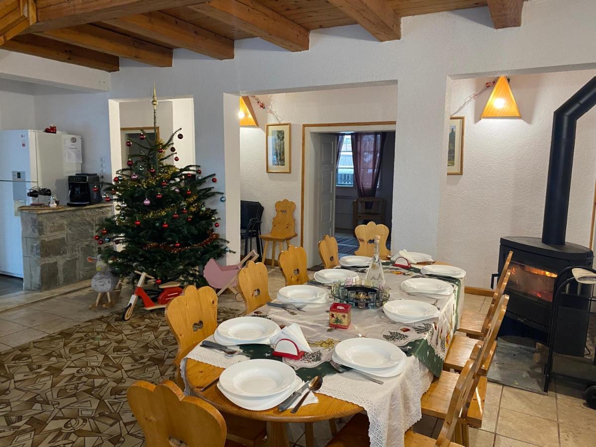 ホテル Casa Bucataria Fonix プライド エクステリア 写真